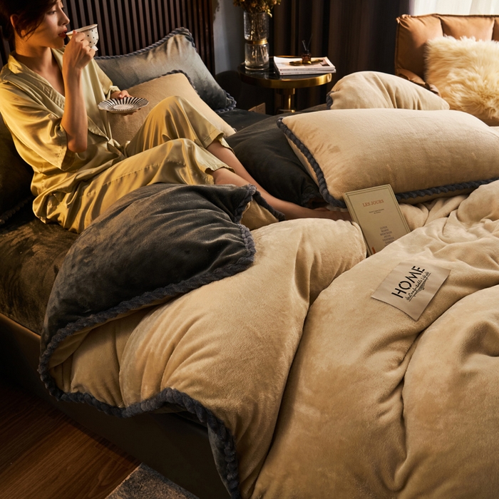 91家纺网 家纺一手货源 找家纺 早晨家纺 2025新款黑金牛奶绒纯色可拆洗冬被风格2 黑金-米驼
