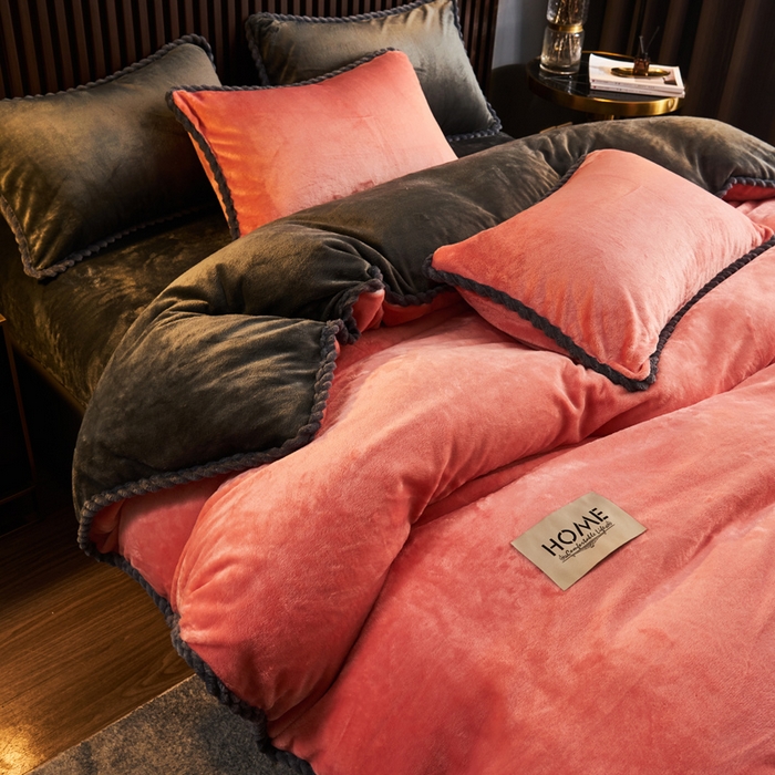 91家纺网 家纺一手货源 找家纺 早晨家纺 2025新款黑金牛奶绒纯色可拆洗冬被风格2 黑金-玉色