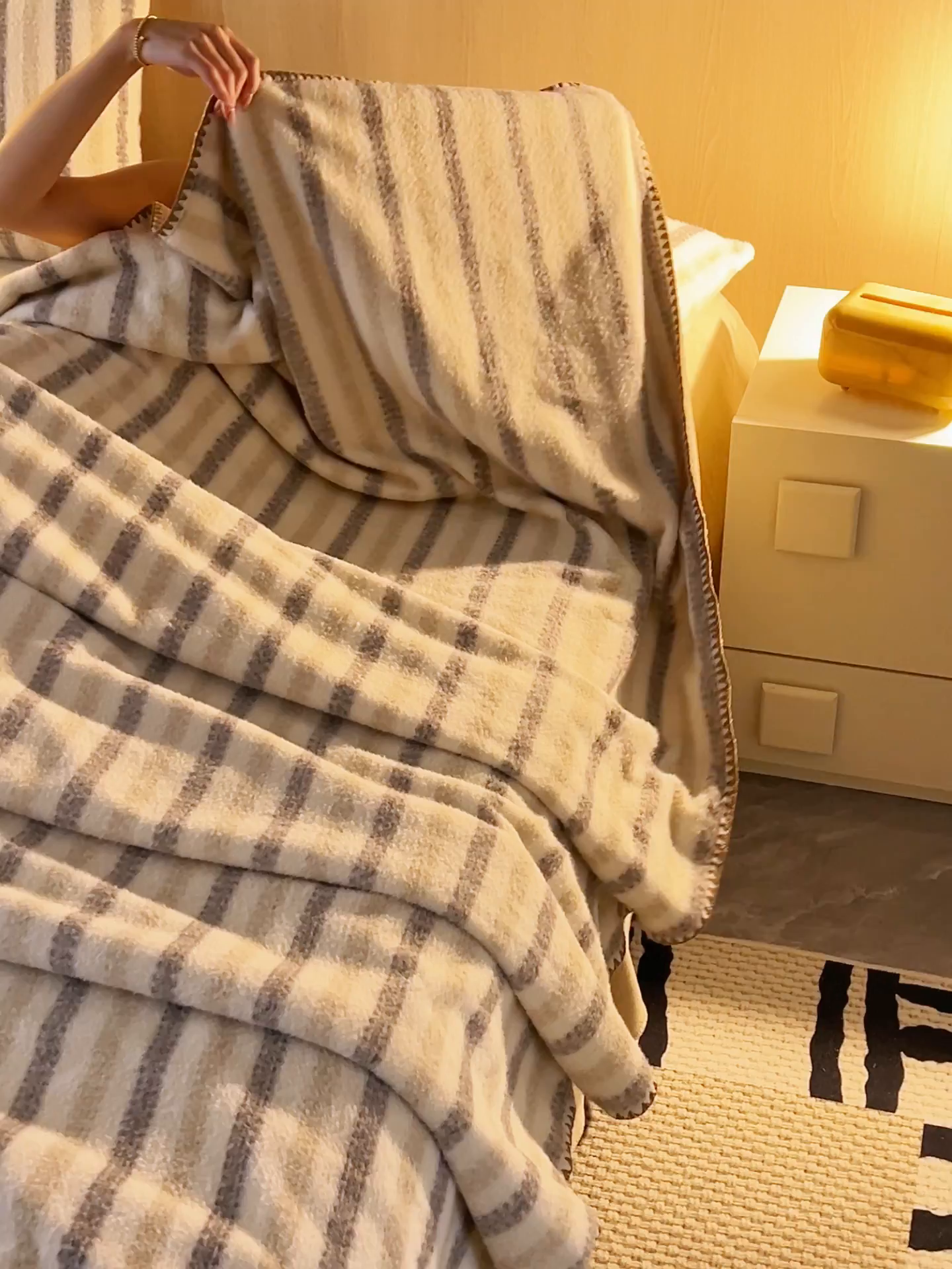91家纺网 家纺一手货源 找家纺 早晨家纺 2025新款未末款仿羊绒牛奶绒毛毯 未末-浅棕