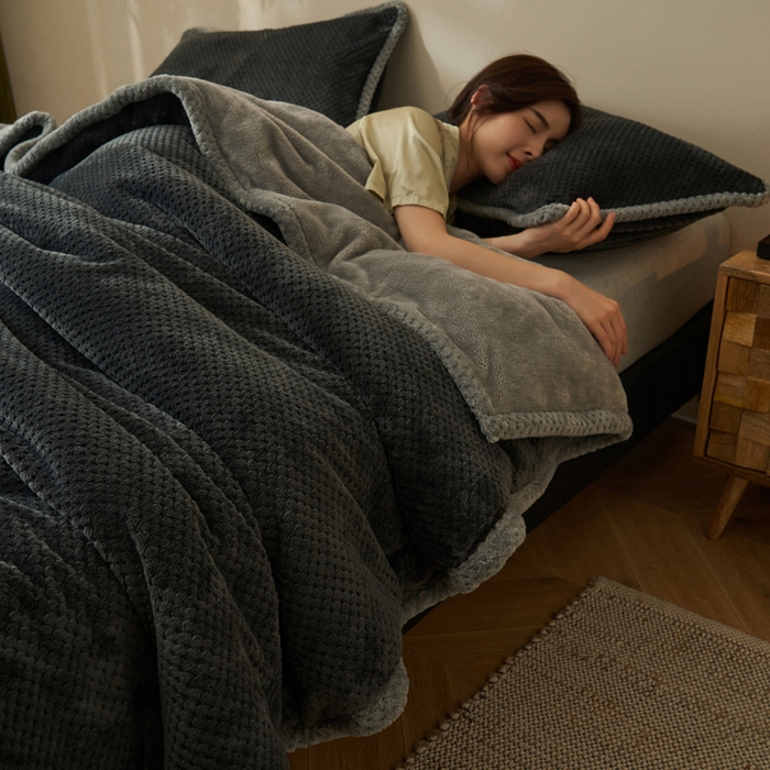 91家纺网 家纺一手货源 找家纺 早晨家纺 2025新款尚流款-提花双层毛毯【拉链款】 尚流-深灰