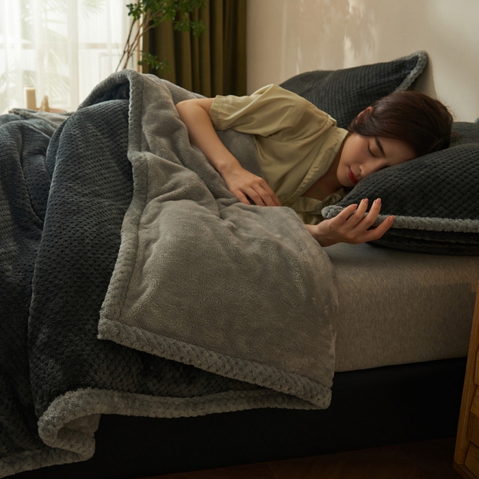 91家纺网 家纺一手货源 找家纺 早晨家纺 2025新款尚流款-提花双层毛毯【拉链款】 尚流-深灰