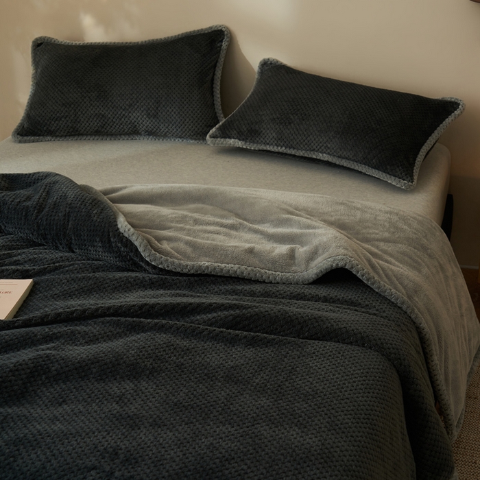 91家纺网 家纺一手货源 找家纺 早晨家纺 2025新款尚流款-提花双层毛毯【拉链款】 尚流-深灰