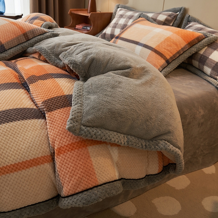 91家纺网 家纺一手货源 找家纺 早晨家纺 2025新款豆豆款菠萝格-可拆卸冬被 豆豆绒-大格橙