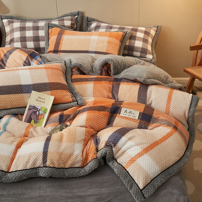 91家纺网 家纺一手货源 找家纺 早晨家纺 2025新款豆豆款菠萝格-可拆卸冬被 豆豆绒-大格橙