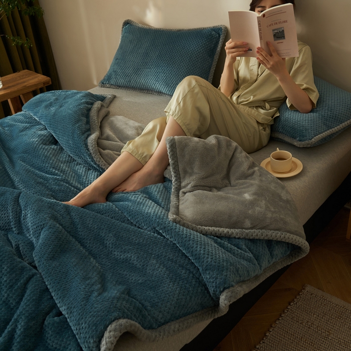 91家纺网 家纺一手货源 找家纺 早晨家纺 2025新款尚流款-提花双层毛毯【拉链款】 尚流-孔雀蓝