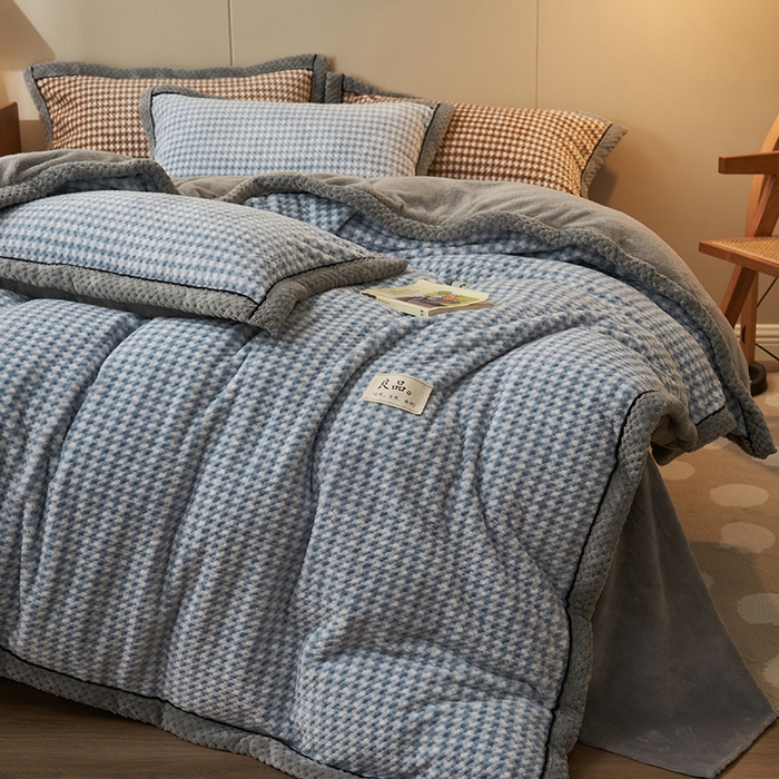 91家纺网 家纺一手货源 找家纺 早晨家纺 2025新款豆豆款菠萝格-可拆卸冬被 豆豆绒-小格蓝