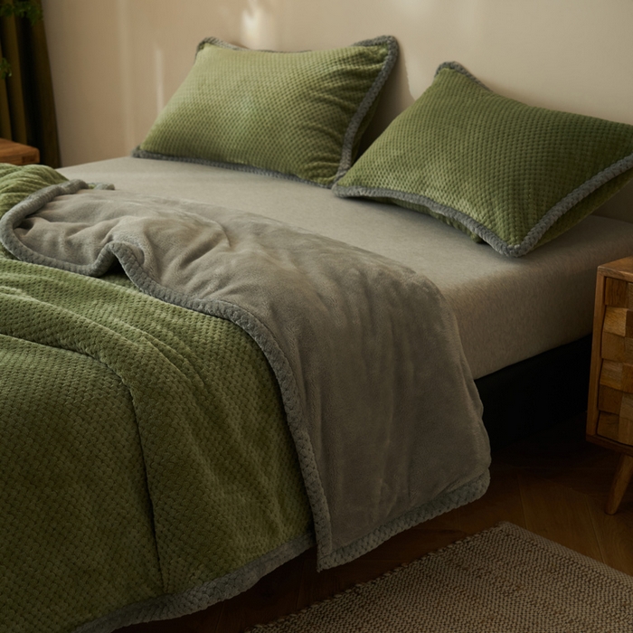 91家纺网 家纺一手货源 找家纺 早晨家纺 2025新款尚流款-提花双层毛毯【拉链款】 尚流-草绿