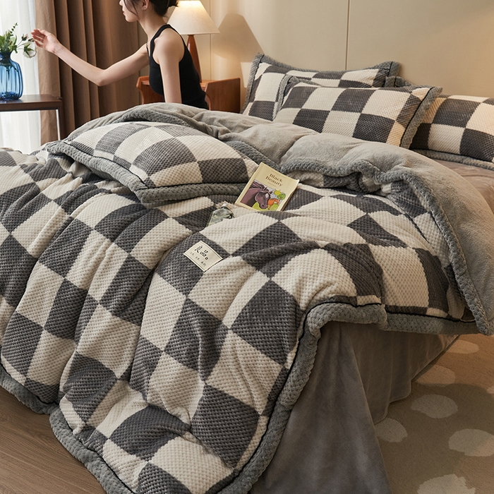 91家纺网 家纺一手货源 找家纺 早晨家纺 2025新款豆豆款菠萝格-可拆卸冬被 豆豆绒-大方格灰