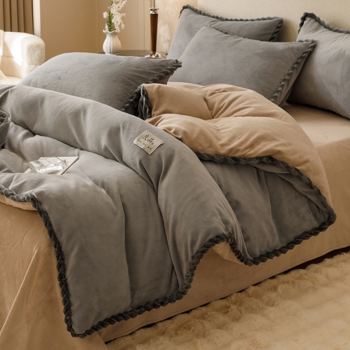 91家纺网 家纺一手货源 找家纺 早晨家纺 2025新款双拼牛奶绒-单被套 双拼浅灰+米驼
