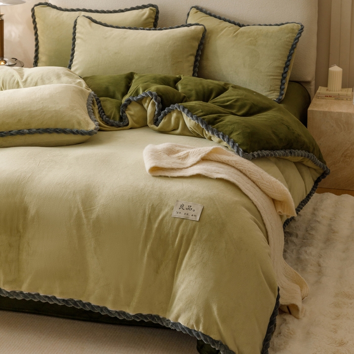 91家纺网 家纺一手货源 找家纺 早晨家纺 2025新款双拼牛奶绒-单被套 双拼浅水绿+橄榄绿