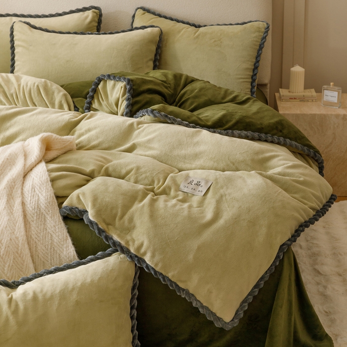 91家纺网 家纺一手货源 找家纺 早晨家纺 2025新款双拼牛奶绒-单被套 双拼浅水绿+橄榄绿
