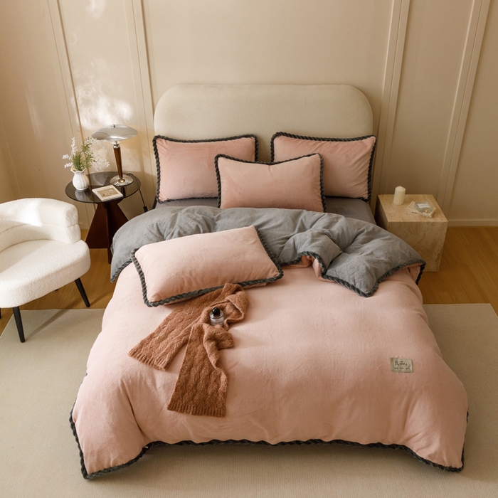 91家纺网 家纺一手货源 找家纺 早晨家纺 2025新款双拼牛奶绒-单被套 双拼玉色+浅灰