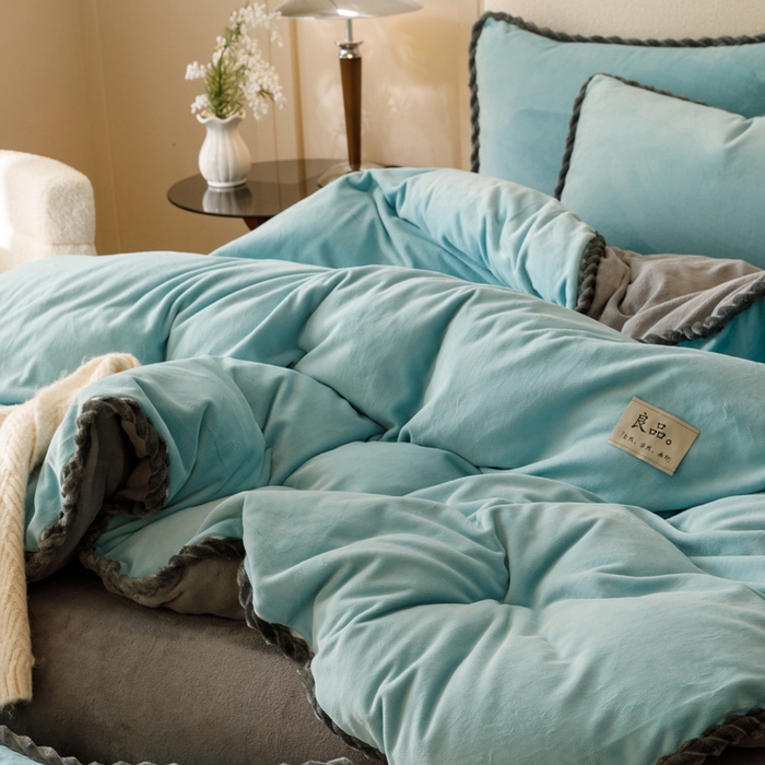 91家纺网 家纺一手货源 找家纺 早晨家纺 2025新款双拼牛奶绒-单被套 双拼孔蓝+浅灰