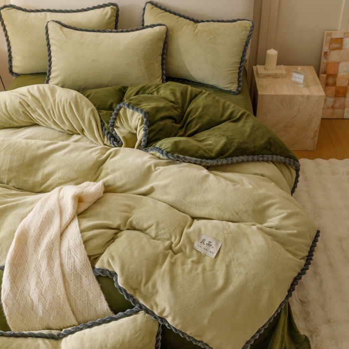 91家纺网 家纺一手货源 找家纺 早晨家纺 2025新款双拼牛奶绒-单被套 双拼浅水绿+橄榄绿