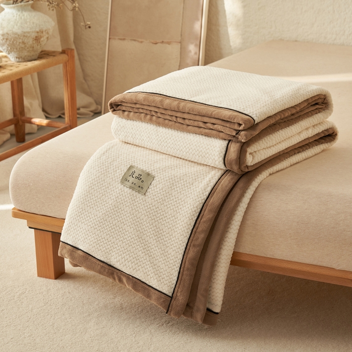 91家纺网 家纺一手货源 找家纺 早晨家纺 2025新款青沐款-提花双层毛毯【拉链款】 青沐-奶昔白