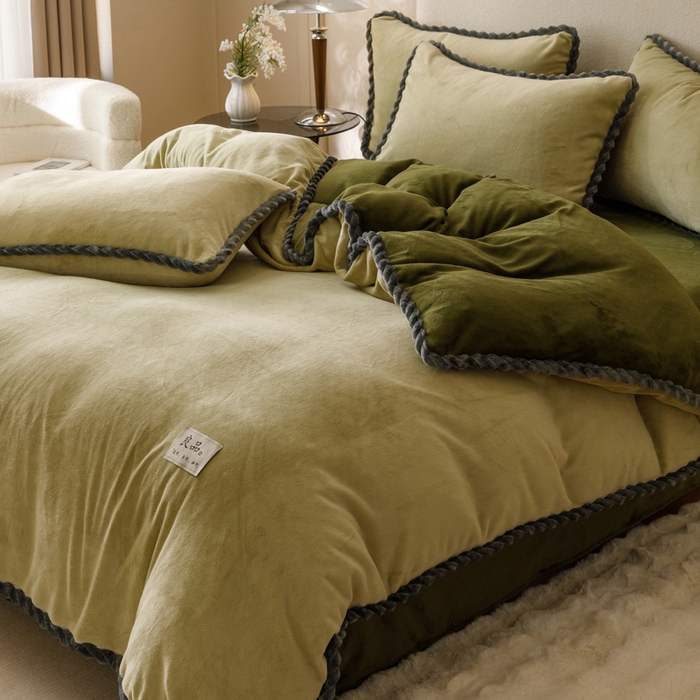 早晨家纺 2025新款纯色双拼牛奶绒-可拆卸冬被 双拼浅水绿+橄榄绿