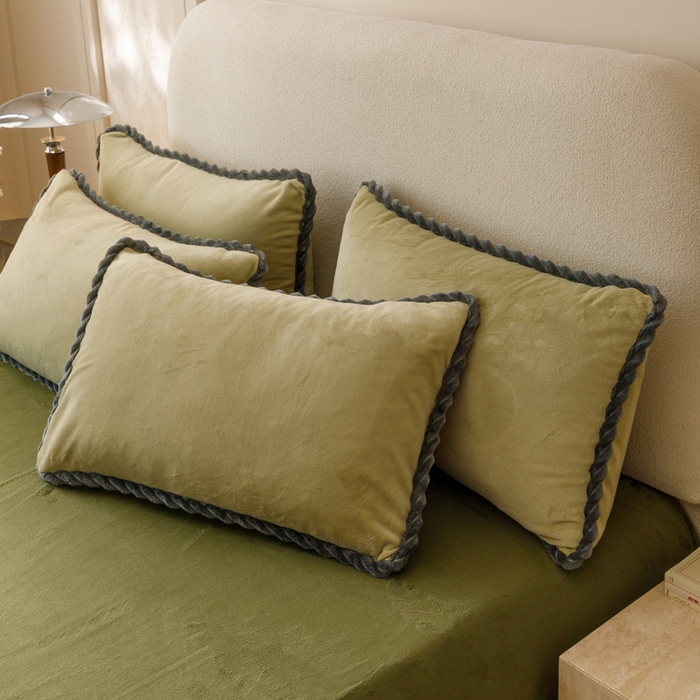 91家纺网 家纺一手货源 找家纺 早晨家纺 2025新款纯色双拼牛奶绒-可拆卸冬被 双拼浅水绿+橄榄绿