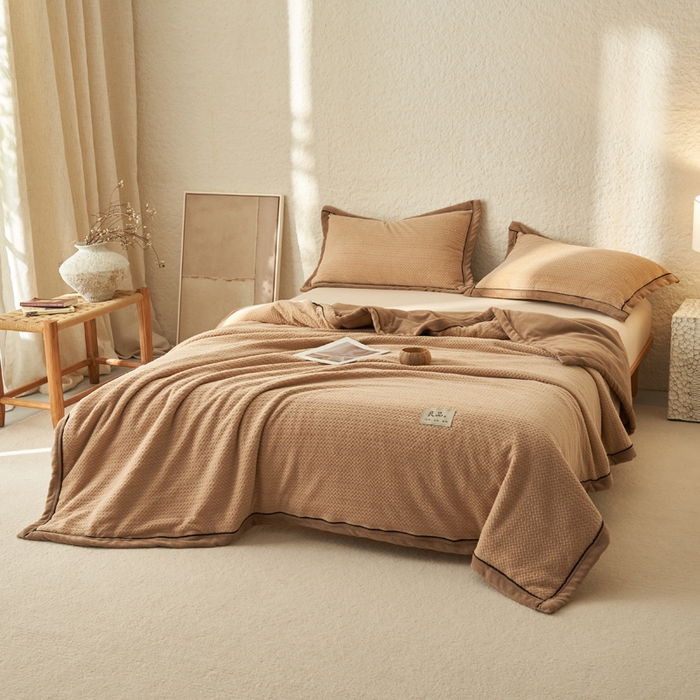 91家纺网 家纺一手货源 找家纺 早晨家纺 2025新款青沐款-提花双层毛毯【拉链款】 青沐-米驼