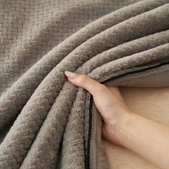 91家纺网 家纺一手货源 找家纺 早晨家纺 2025新款青沐款-提花双层毛毯【拉链款】 青沐-浅灰