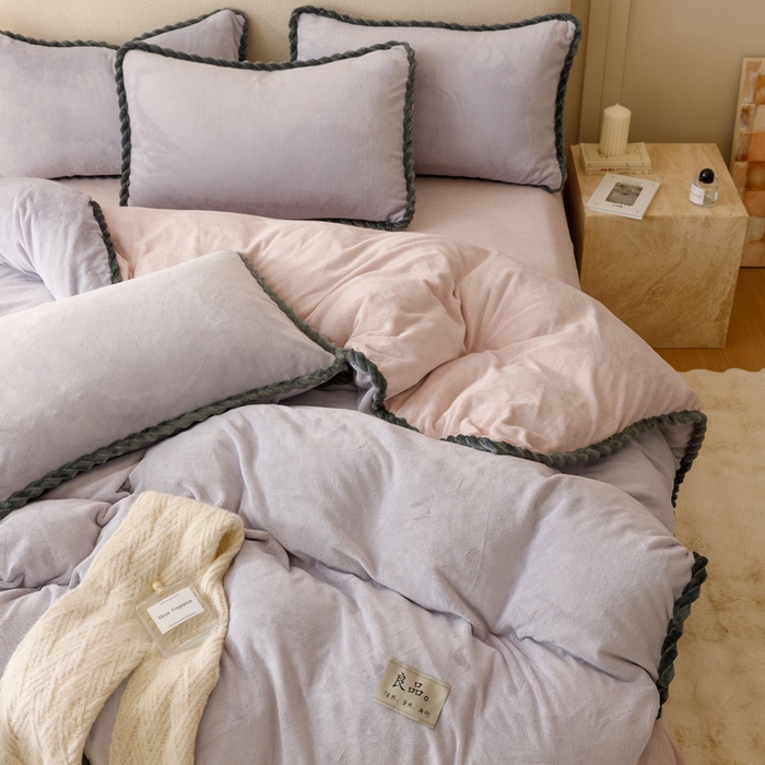 91家纺网 家纺一手货源 找家纺 早晨家纺 2025新款纯色双拼牛奶绒-可拆卸冬被 双拼浅紫+玉色