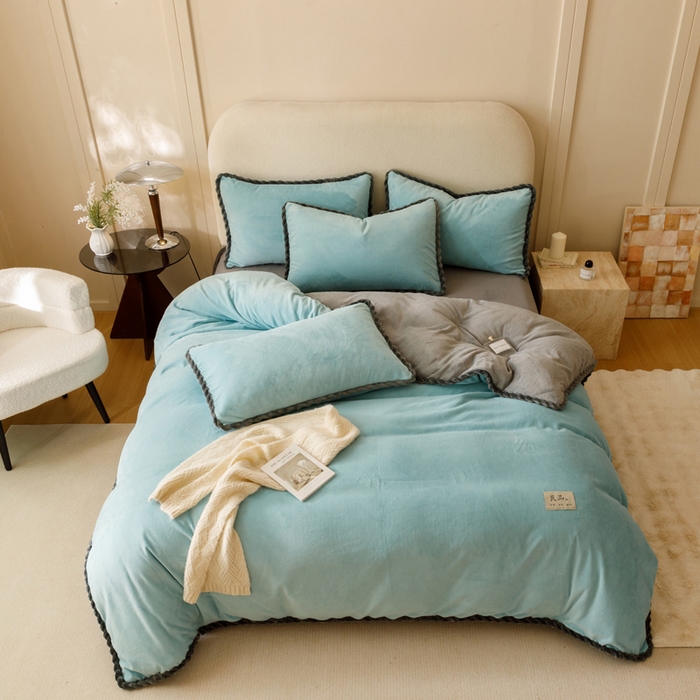 91家纺网 家纺一手货源 找家纺 早晨家纺 2025新款纯色双拼牛奶绒-可拆卸冬被 双拼孔蓝+浅灰