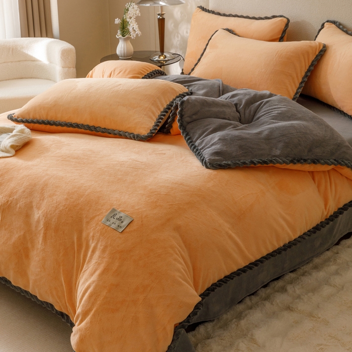 91家纺网 家纺一手货源 找家纺 早晨家纺 2025新款纯色双拼牛奶绒-可拆卸冬被 双拼橘色+浅灰