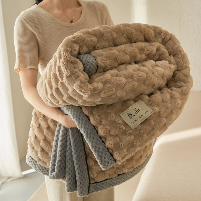 91家纺网 家纺一手货源 找家纺 早晨家纺 2025新款金贵款-提花双层毛毯【拉链款】 金贵-米驼