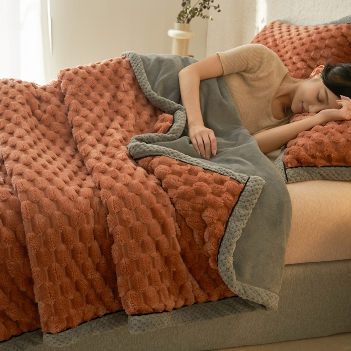 91家纺网 家纺一手货源 找家纺 早晨家纺 2025新款金贵款-提花双层毛毯【拉链款】 金贵-焦糖