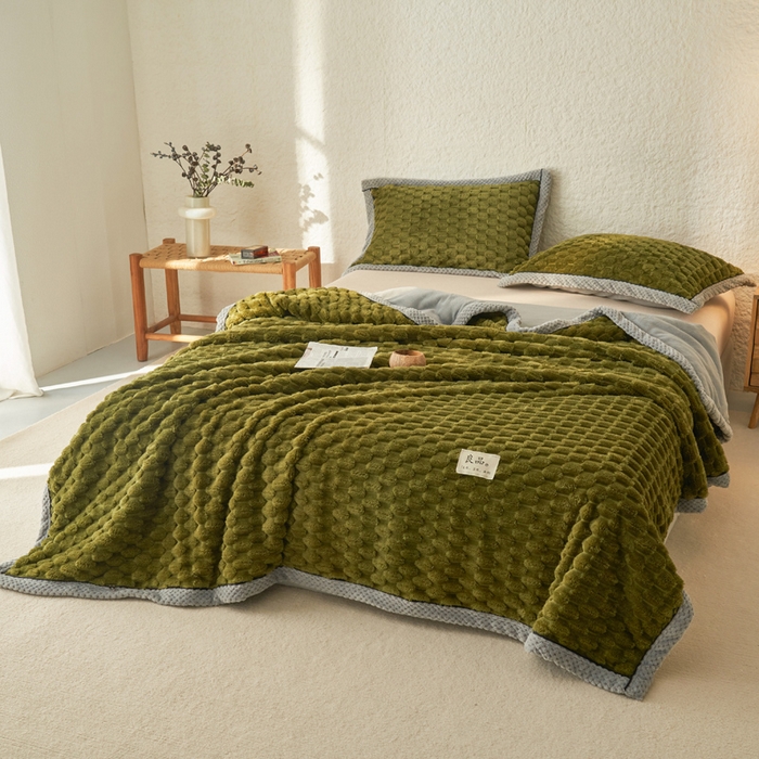 91家纺网 家纺一手货源 找家纺 早晨家纺 2025新款金贵款-提花双层毛毯【拉链款】 金贵-橄榄绿