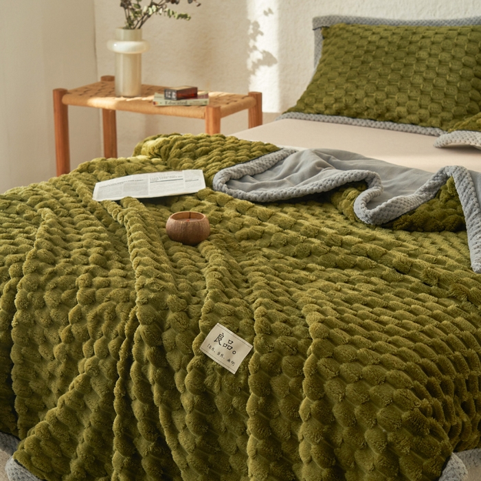 91家纺网 家纺一手货源 找家纺 早晨家纺 2025新款金贵款-提花双层毛毯【拉链款】 金贵-橄榄绿