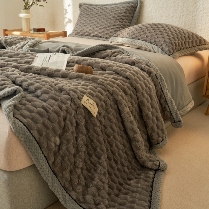 91家纺网 家纺一手货源 找家纺 早晨家纺 2025新款金贵款-提花双层毛毯【拉链款】 金贵-浅灰