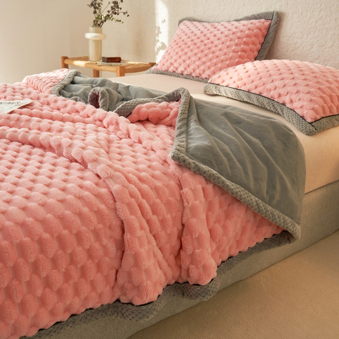 91家纺网 家纺一手货源 找家纺 早晨家纺 2025新款金贵款-提花双层毛毯【拉链款】 金贵-玉粉