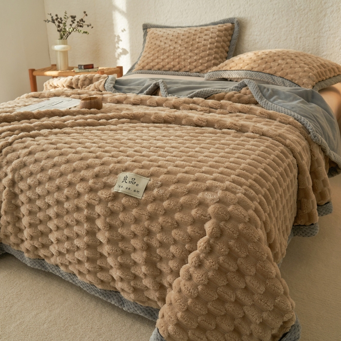 91家纺网 家纺一手货源 找家纺 早晨家纺 2025新款金贵款-提花双层毛毯【拉链款】 金贵-米驼