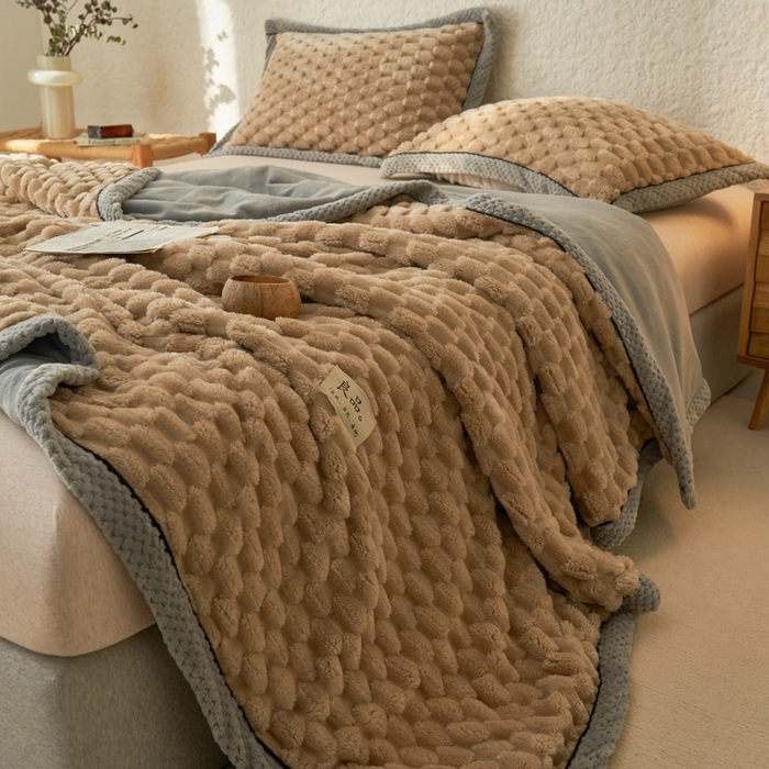 91家纺网 家纺一手货源 找家纺 早晨家纺 2025新款金贵款-提花双层毛毯【拉链款】 金贵-米驼