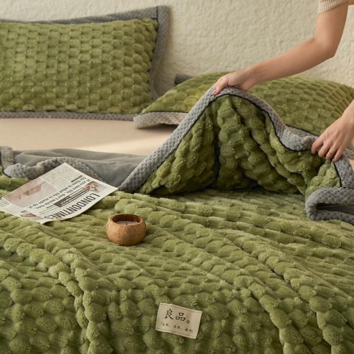 91家纺网 家纺一手货源 找家纺 早晨家纺 2025新款金贵款-提花双层毛毯【拉链款】 金贵-草绿