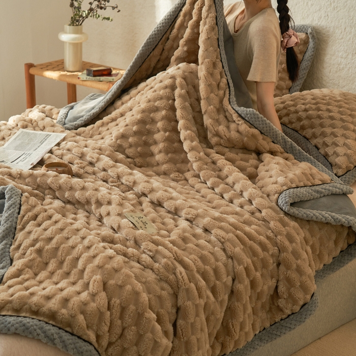 91家纺网 家纺一手货源 找家纺 早晨家纺 2025新款金贵款-提花双层毛毯【拉链款】 金贵-米驼