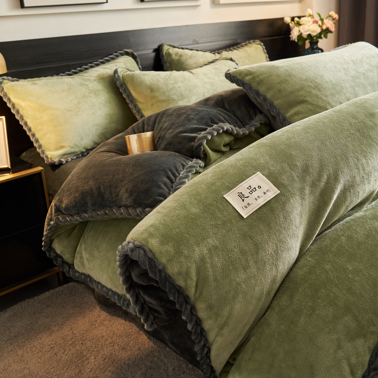 91家纺网 家纺一手货源 找家纺 早晨家纺 2025新款黑金牛奶绒纯色可拆洗冬被风格1 黑金-草绿