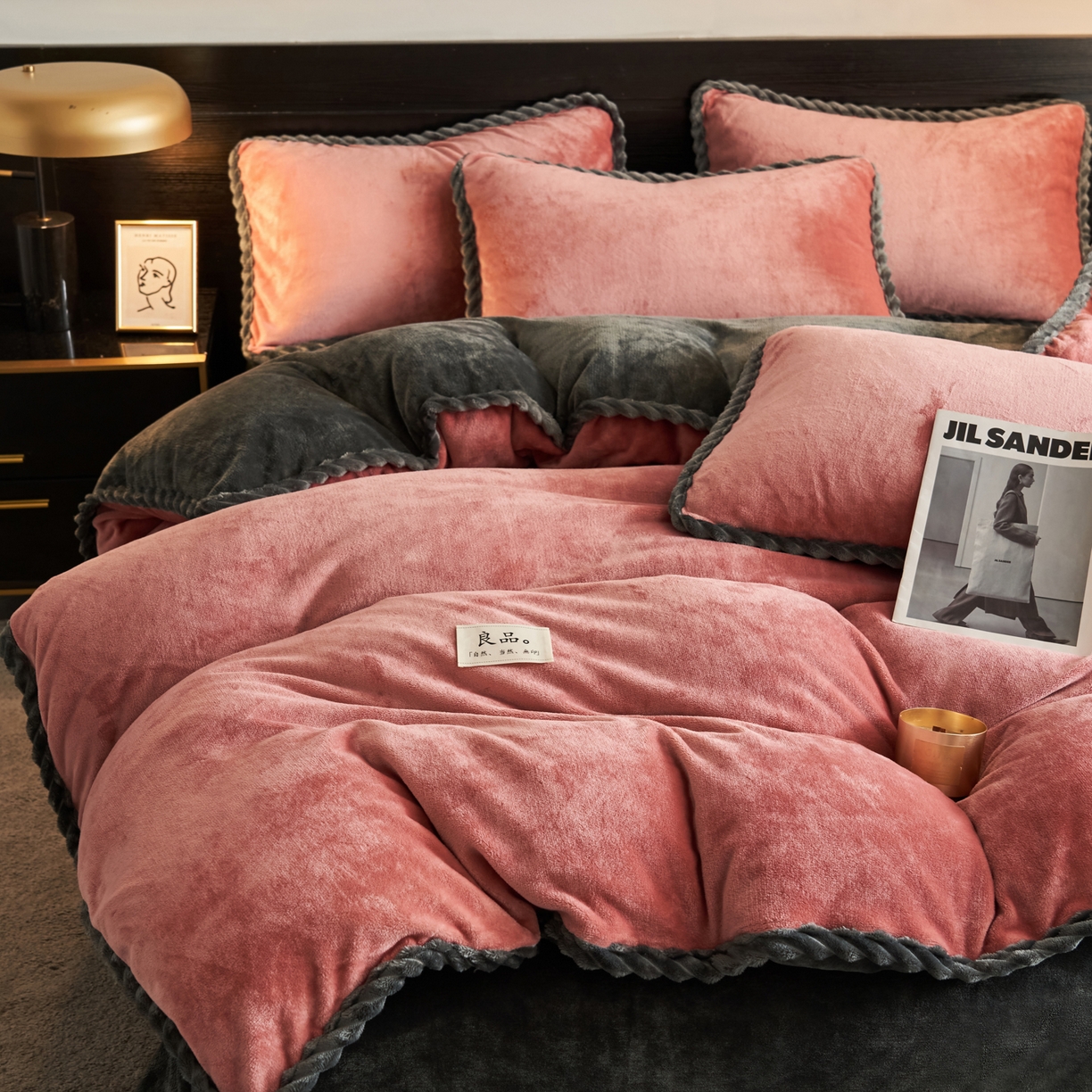 91家纺网 家纺一手货源 找家纺 早晨家纺 2025新款黑金牛奶绒纯色可拆洗冬被风格1 黑金-豆沙