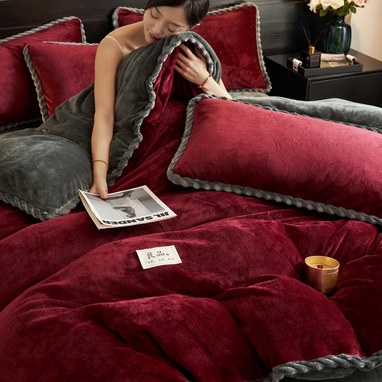 91家纺网 家纺一手货源 找家纺 早晨家纺 2025新款黑金牛奶绒纯色可拆洗冬被风格1 黑金-酒红