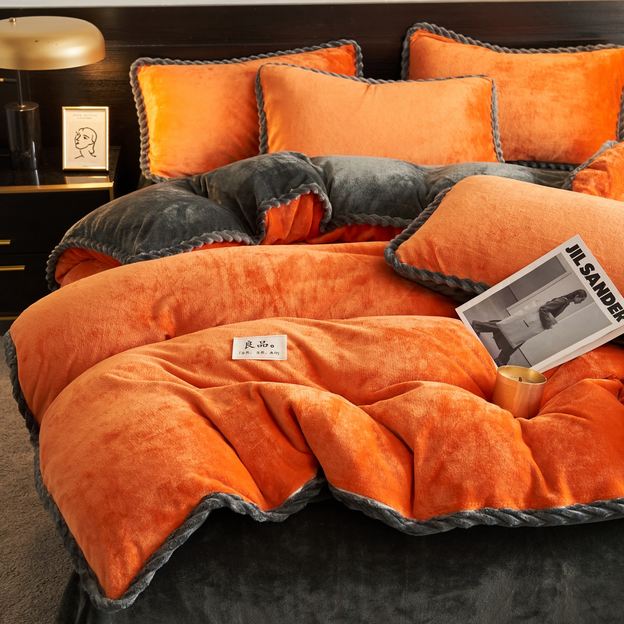 91家纺网 家纺一手货源 找家纺 早晨家纺 2025新款黑金牛奶绒纯色可拆洗冬被风格1 黑金-桔色