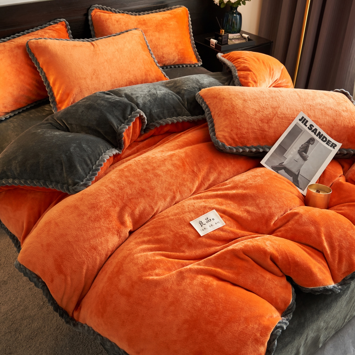 91家纺网 家纺一手货源 找家纺 早晨家纺 2025新款黑金牛奶绒纯色可拆洗冬被风格1 黑金-桔色