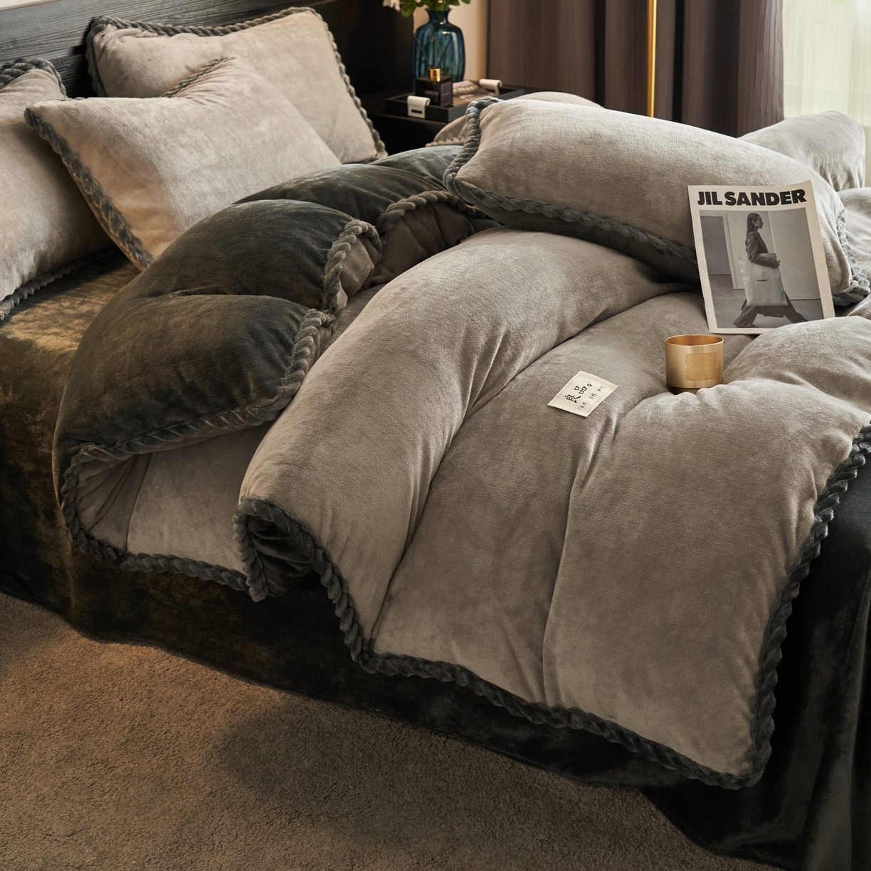 91家纺网 家纺一手货源 找家纺 早晨家纺 2025新款黑金牛奶绒纯色可拆洗冬被风格1 黑金-浅灰