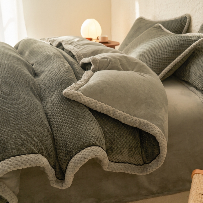 91家纺网 家纺一手货源 找家纺 早晨家纺 2025新款尚流款牛奶绒提花-单被套 尚流-深灰