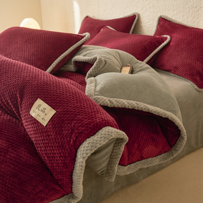 91家纺网 家纺一手货源 找家纺 早晨家纺 2025新款尚流款牛奶绒提花-单被套 尚流-酒红
