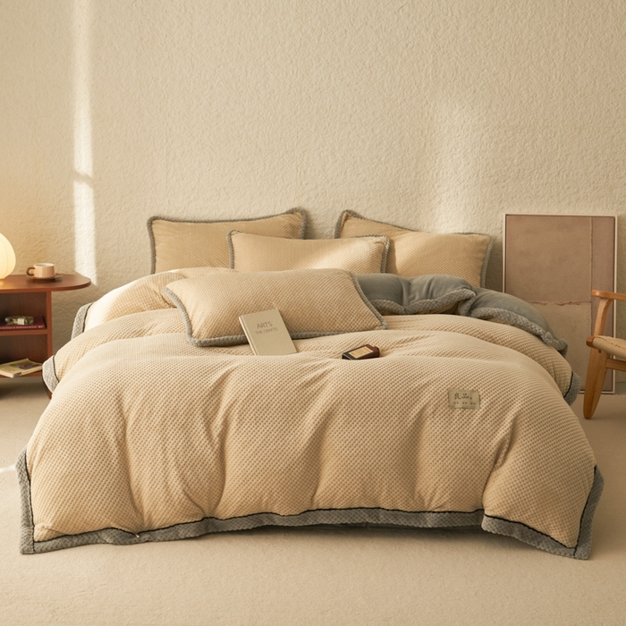 91家纺网 家纺一手货源 找家纺 早晨家纺 2025新款尚流款牛奶绒提花-单被套 尚流-米驼