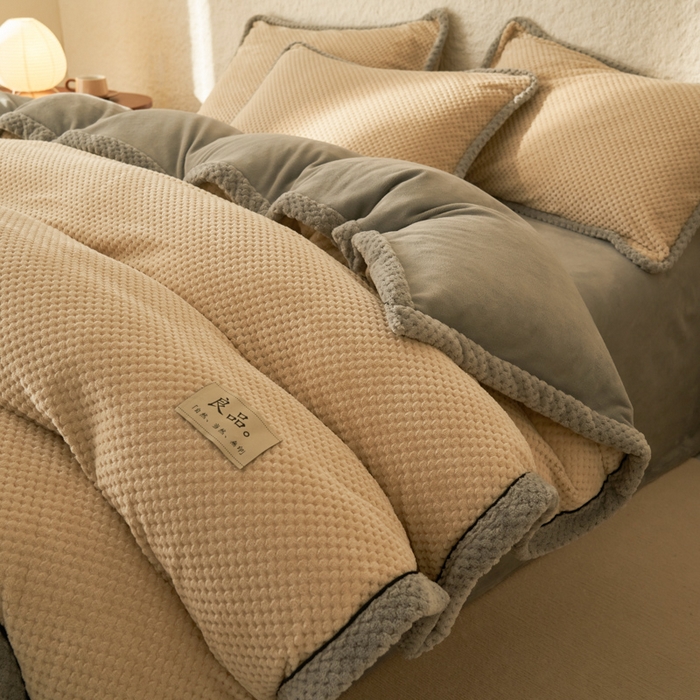 91家纺网 家纺一手货源 找家纺 早晨家纺 2025新款尚流款牛奶绒提花-单被套 尚流-米驼