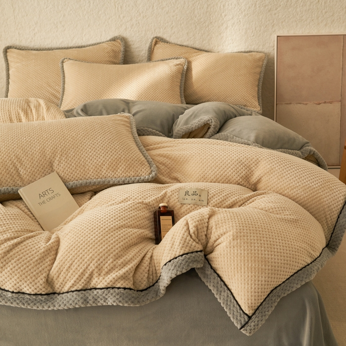 91家纺网 家纺一手货源 找家纺 早晨家纺 2025新款尚流款牛奶绒提花-单被套 尚流-米驼