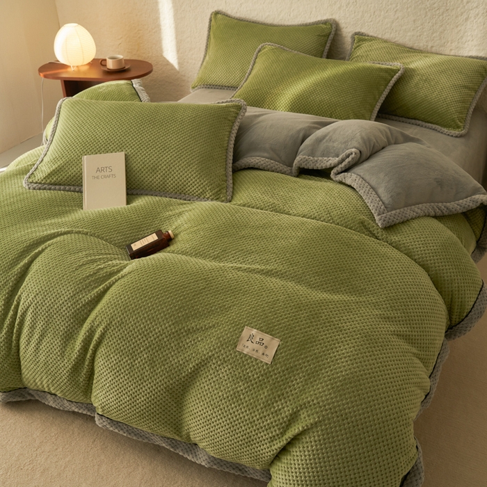 91家纺网 家纺一手货源 找家纺 早晨家纺 2025新款尚流款牛奶绒提花-单被套 尚流-草绿