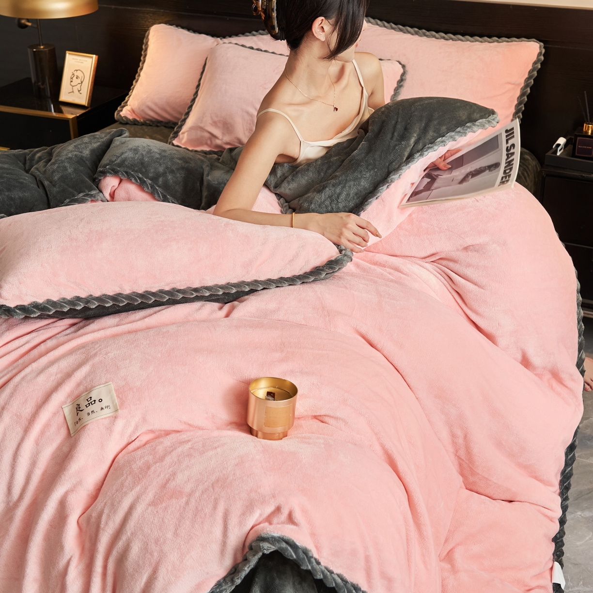 91家纺网 家纺一手货源 找家纺 早晨家纺 2025新款黑金牛奶绒纯色可拆洗冬被风格1 黑金-玉色