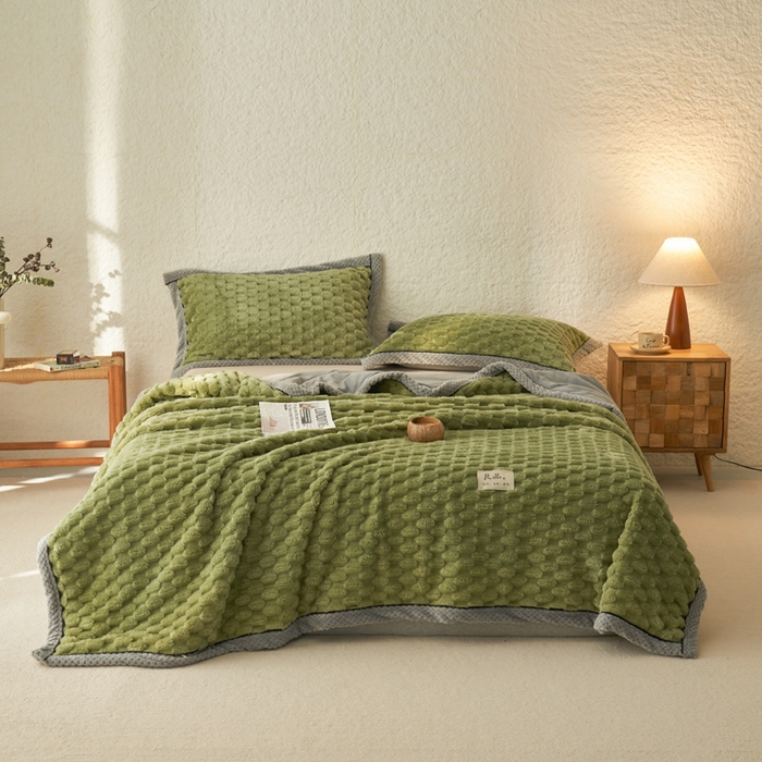 91家纺网 家纺一手货源 找家纺 早晨家纺 2025新款金贵款-提花双层毛毯【拉链款】 金贵-草绿